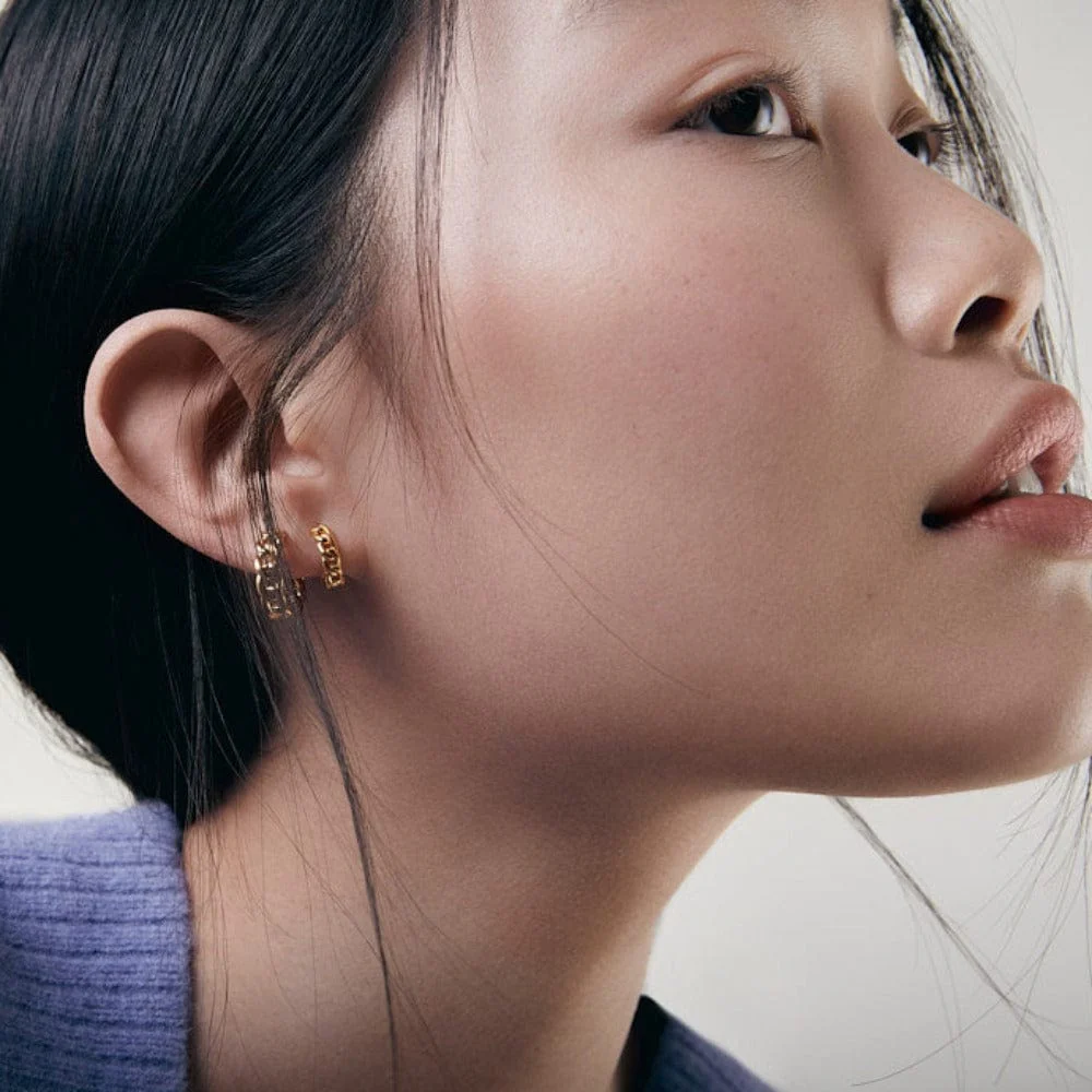 Chain Huggie Hoop Earrings - Gold - Image 6
