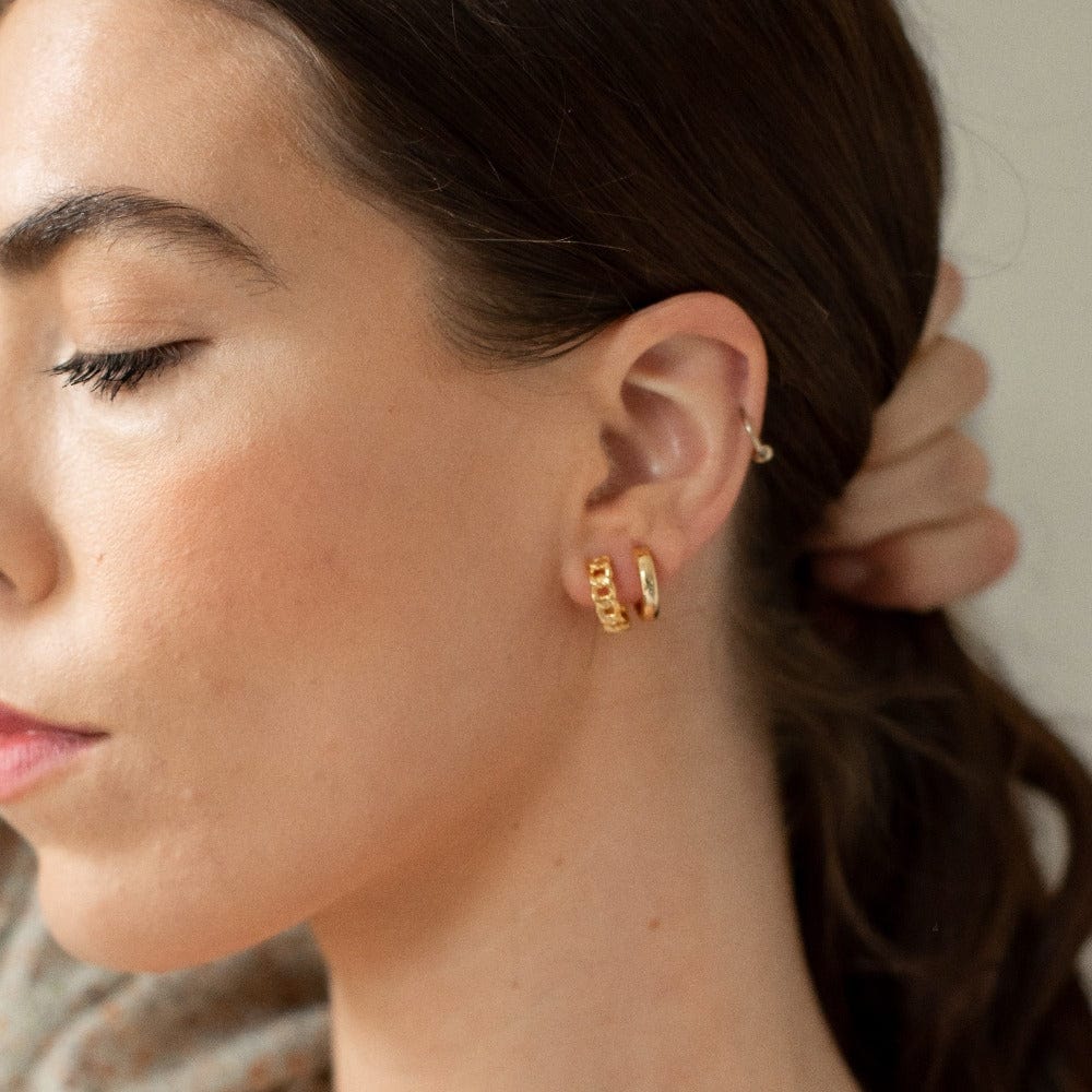 Chain Huggie Hoop Earrings - Gold - Image 7