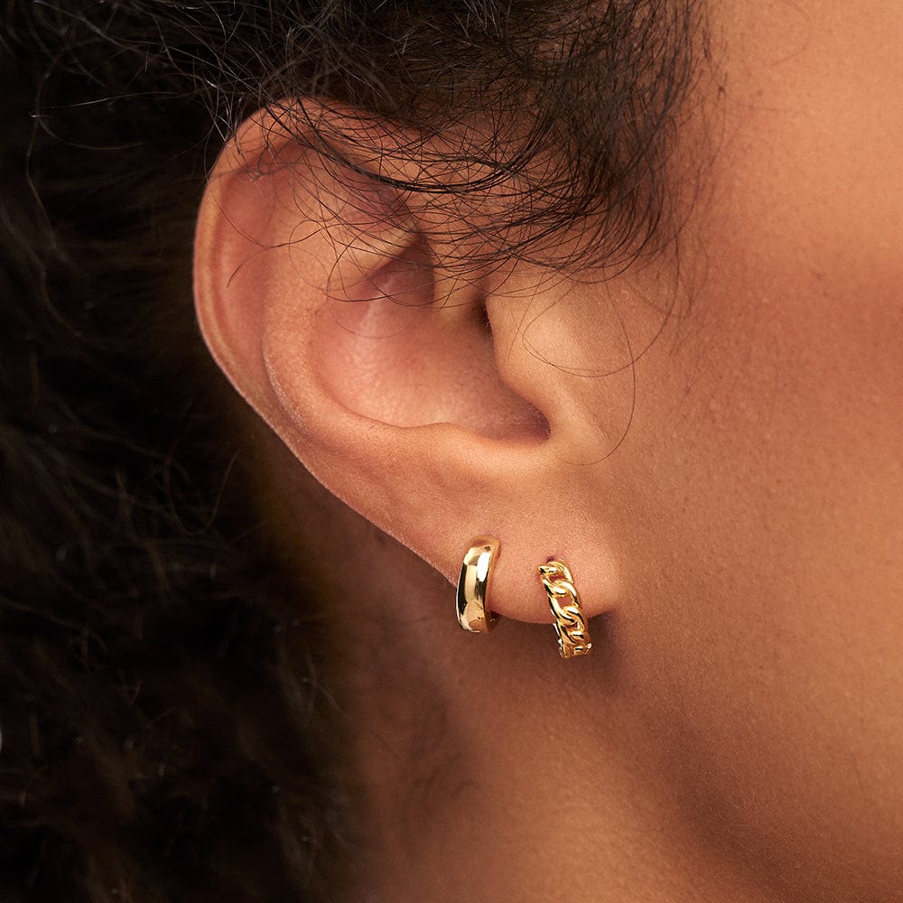 Mini Chain Huggie Hoop Earrings - Gold - Image 3