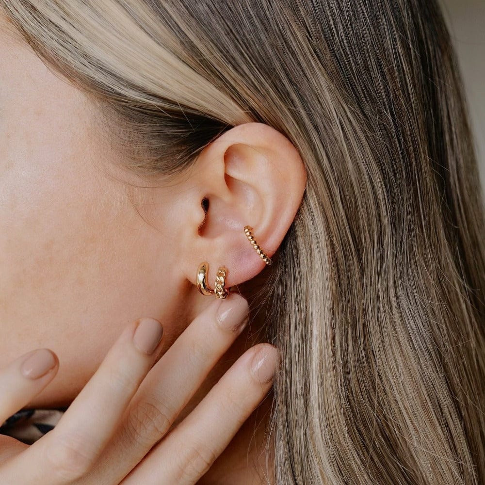 Mini Chain Huggie Hoop Earrings - Gold - Image 7
