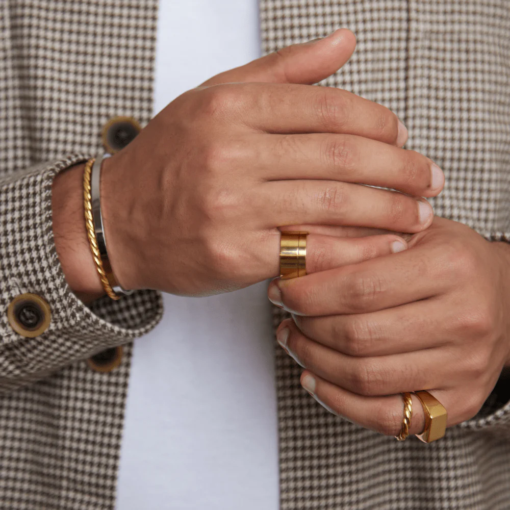 Chunky Signet Ring - Gold - Image 3