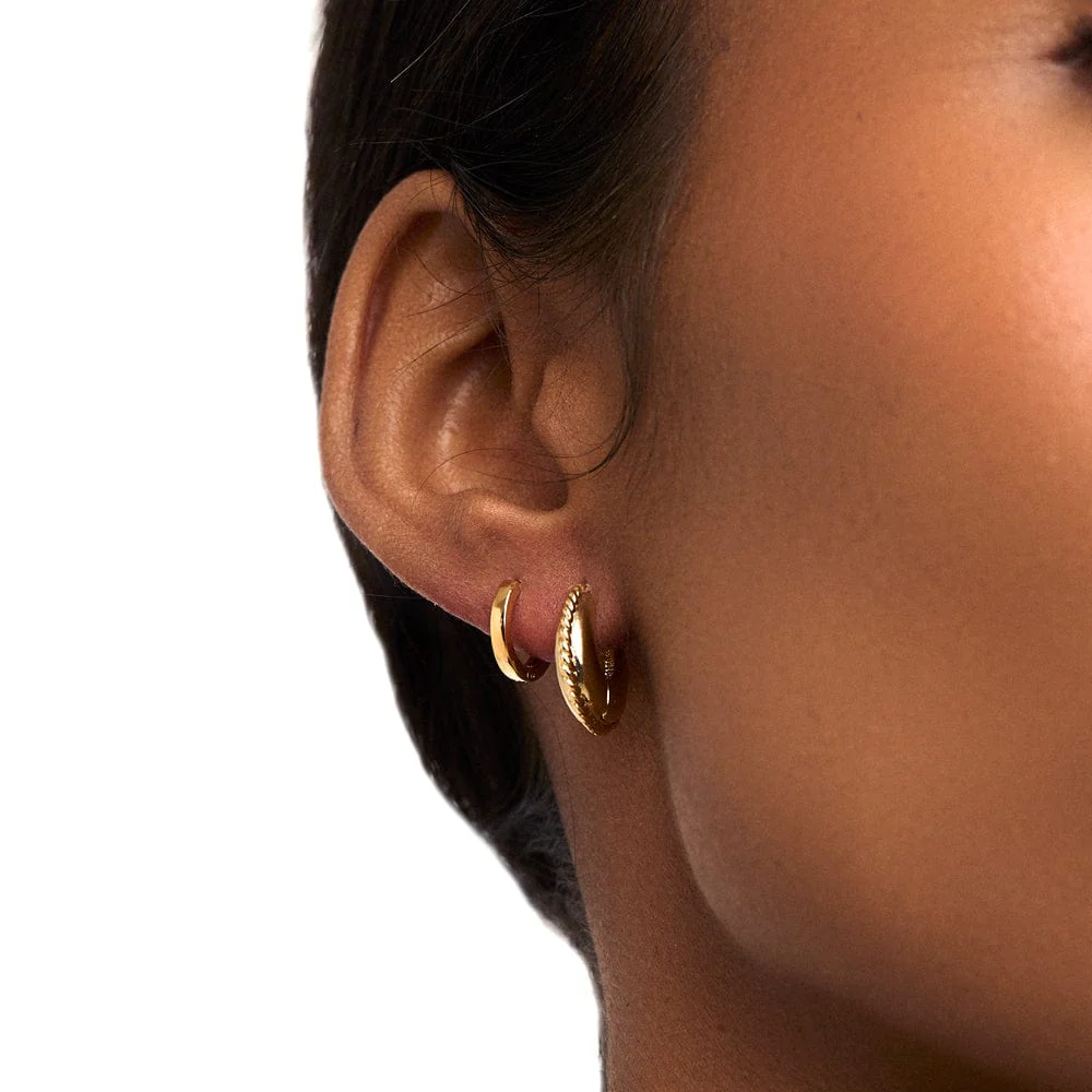 Clean Metal Huggie Hoop Earrings - Gold - Image 3
