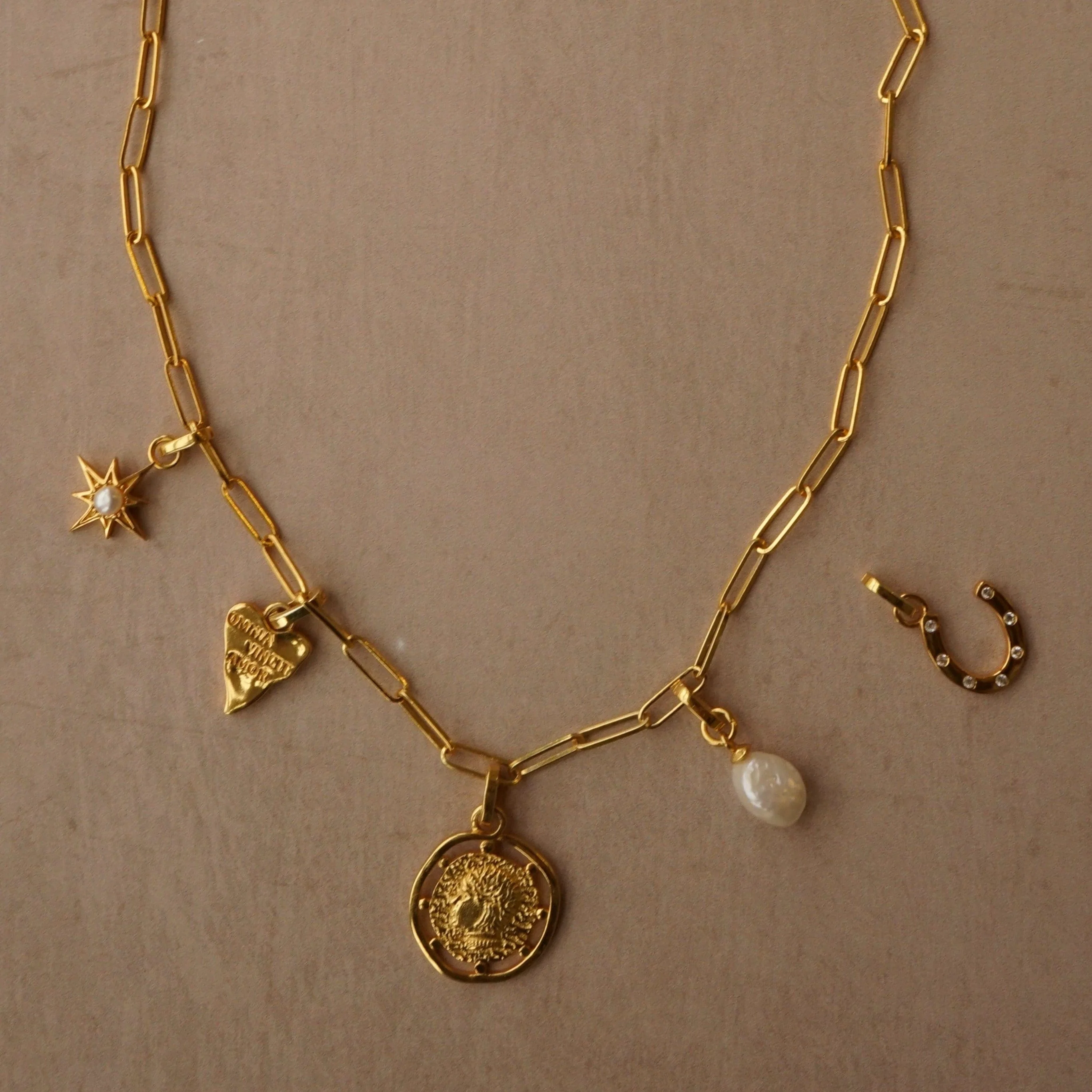 LUXE Horseshoe Charm - Image 4