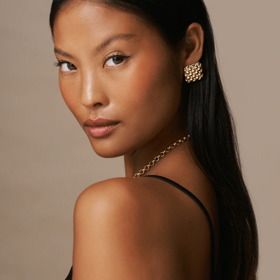Quilted Pearl Square Earrings - Image 2