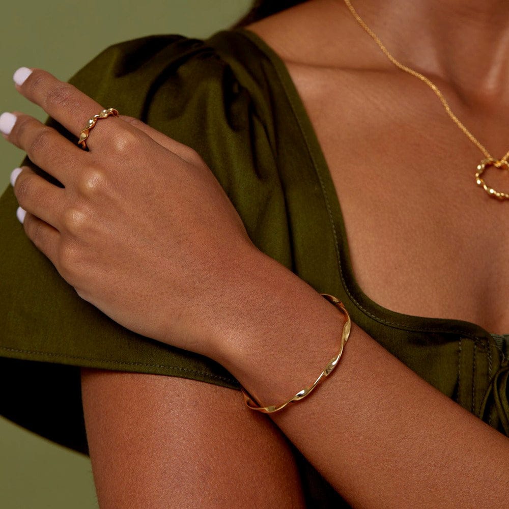 Ribbon Twist Bangle - Image 3