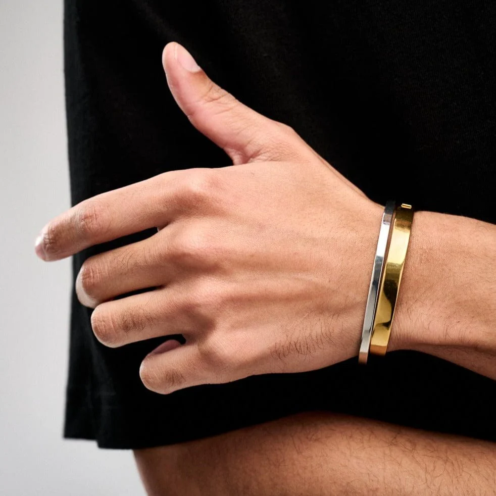 Simple Metal Cuff Bracelet - Silver - Image 3